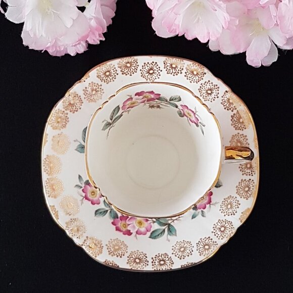 Royal Adderley Bone China Tea Cup & Saucer England - Picture 6 of 11